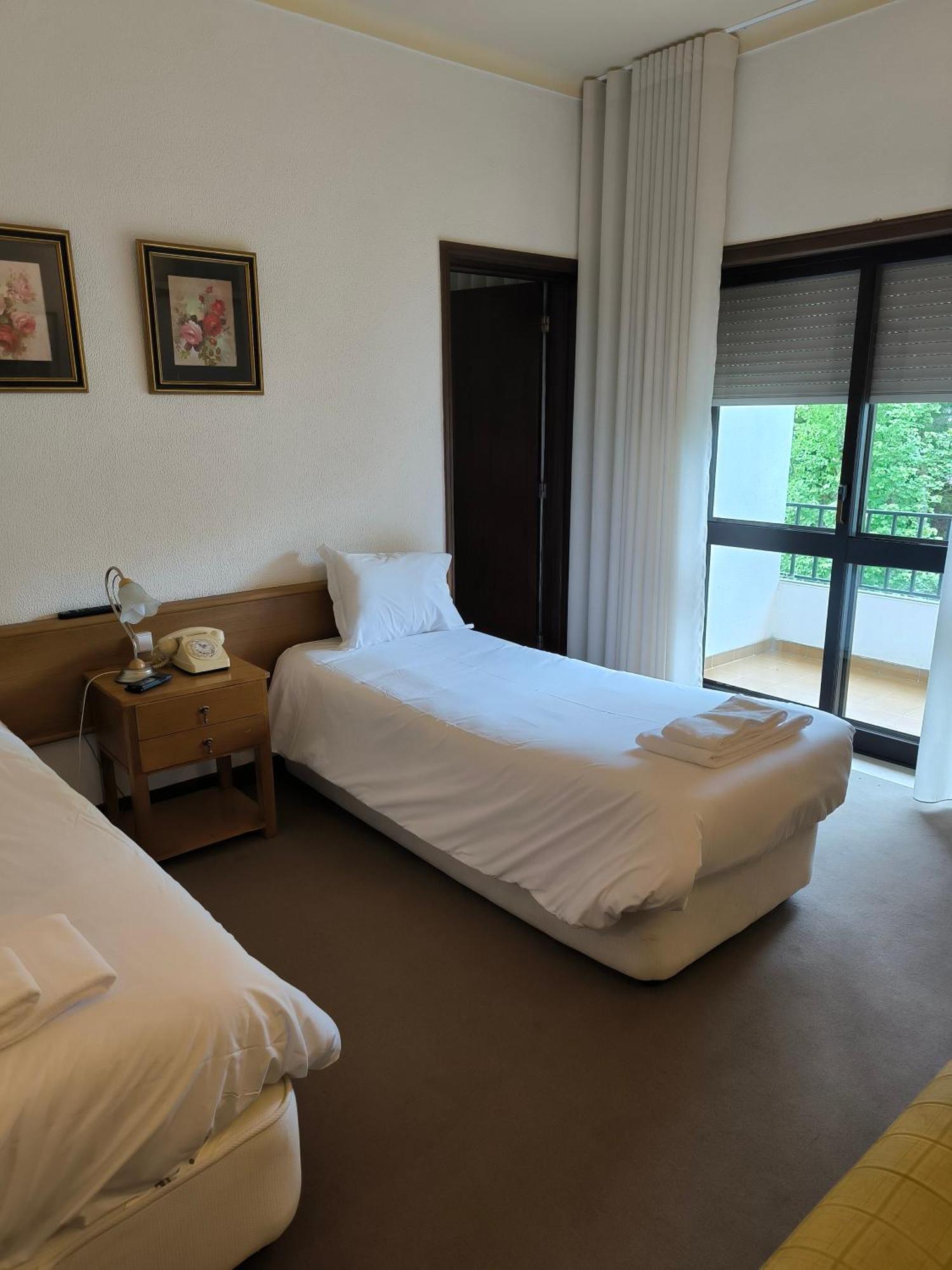 Lavanda Hotel Mira Serra Celorico Da Beira Esterno foto