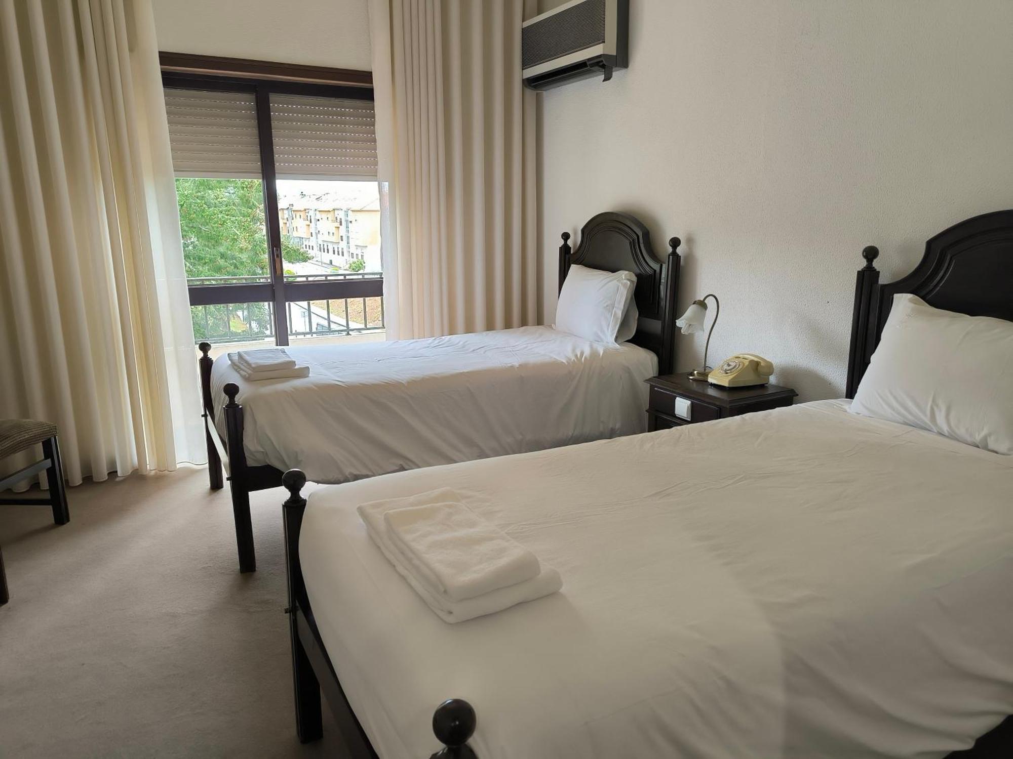 Lavanda Hotel Mira Serra Celorico Da Beira Esterno foto